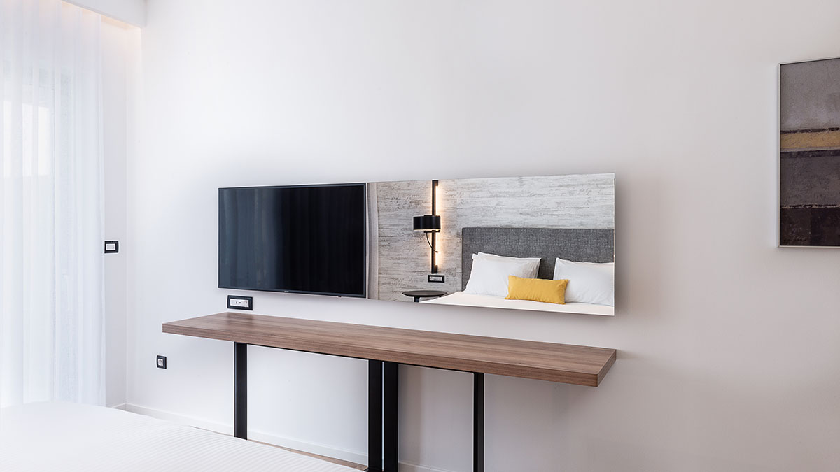 Family Suite Sharing Pool Side SV